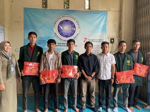 PELATIHAN KETERAMPILAN BAGI MAHASISWA PENERIMA BANTUAN KIP KULIAH